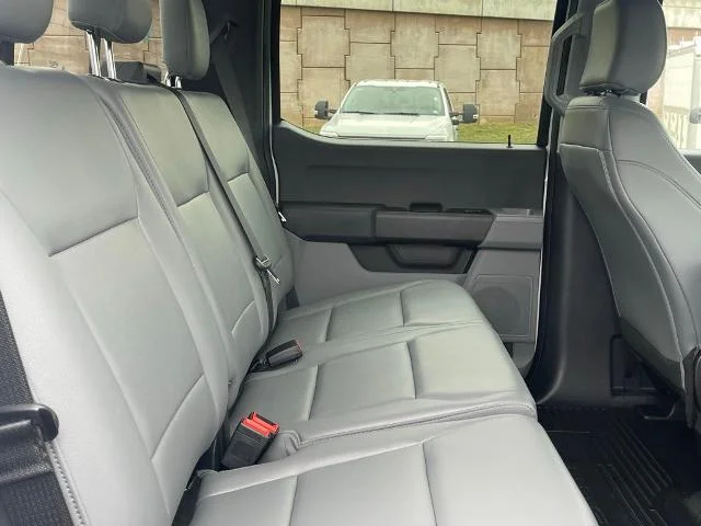 New 2026 Oxford White Ford F-350® XL image 19