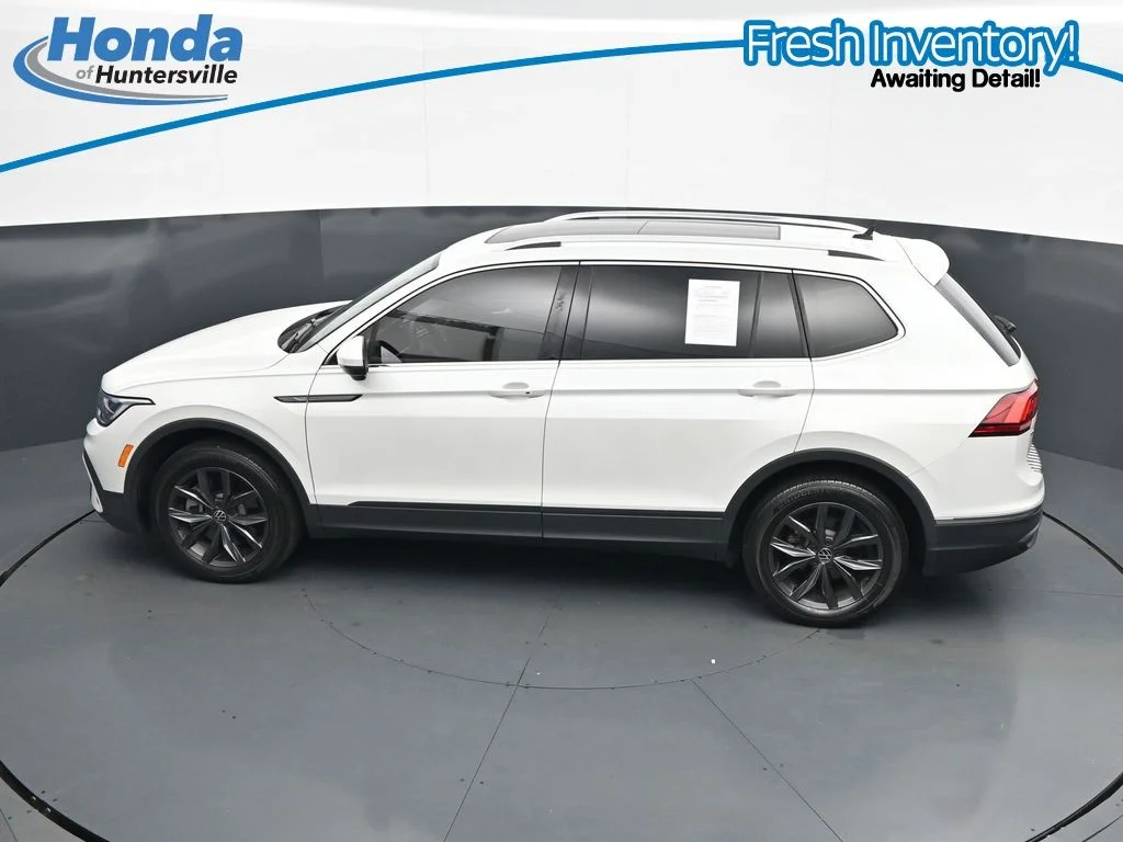 Used 2023 Opal White Volkswagen 2.0T SE image 21
