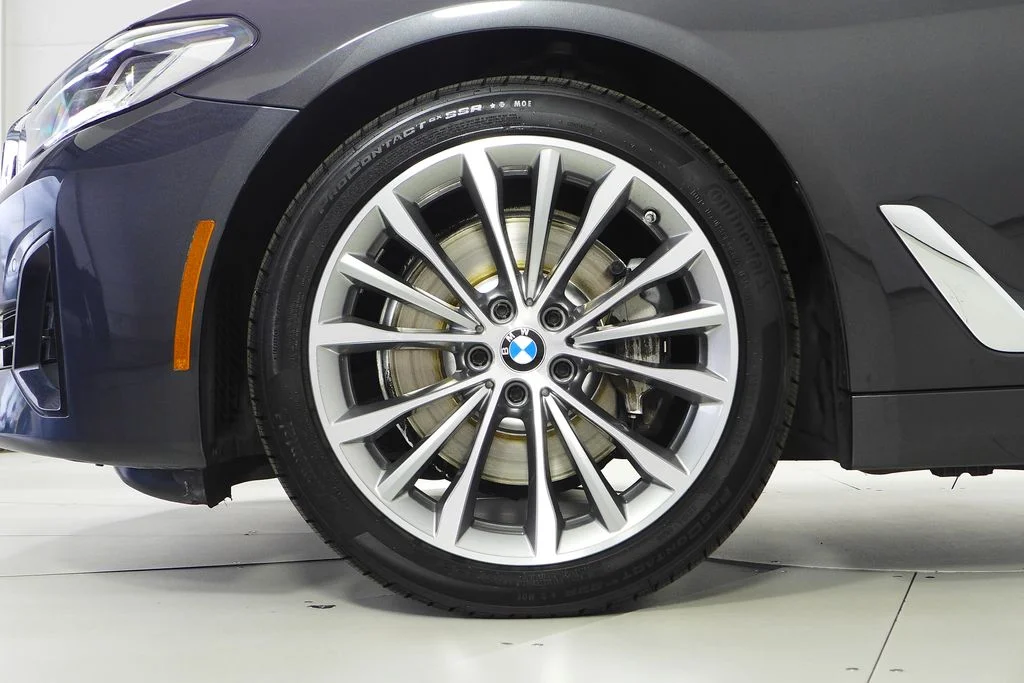 Used 2023 Gray BMW 530i image 5