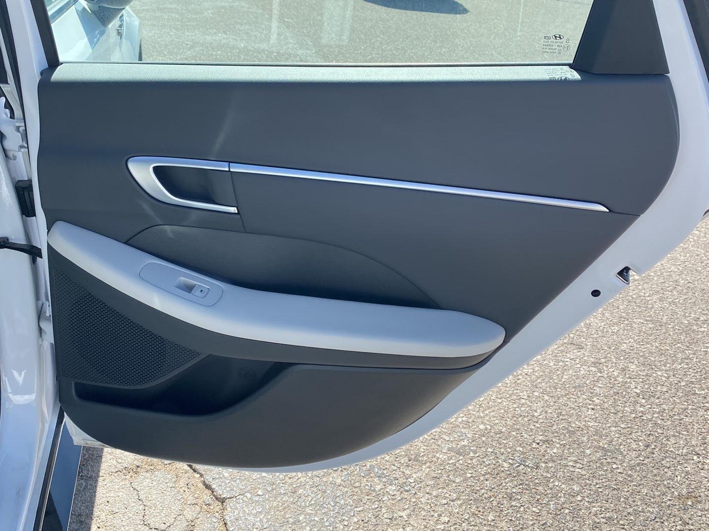 2026 Hyundai Sonata SEL - Photo 16