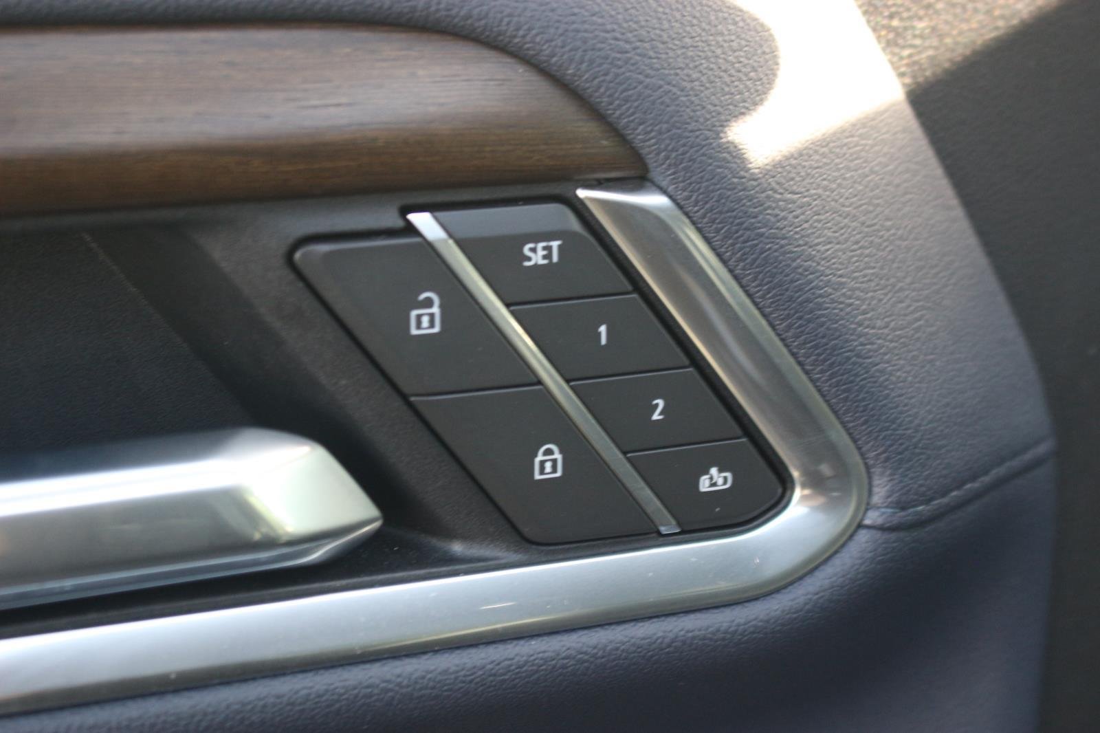 Used 2025 Black Chevrolet High Country image 14