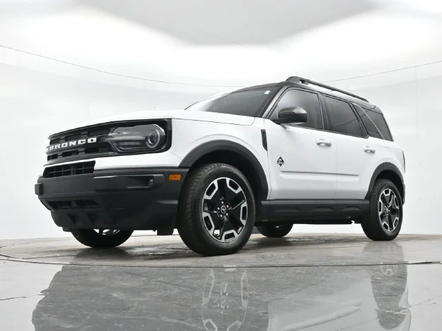 Used 2022 Oxford White Ford Outer Banks image 25