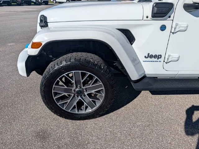 Used 2024 White Jeep High Altitude 4xe image 28