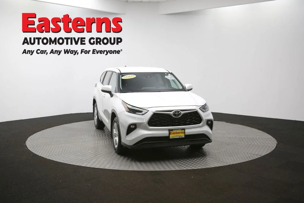 Used 2023 White Toyota LE image 51
