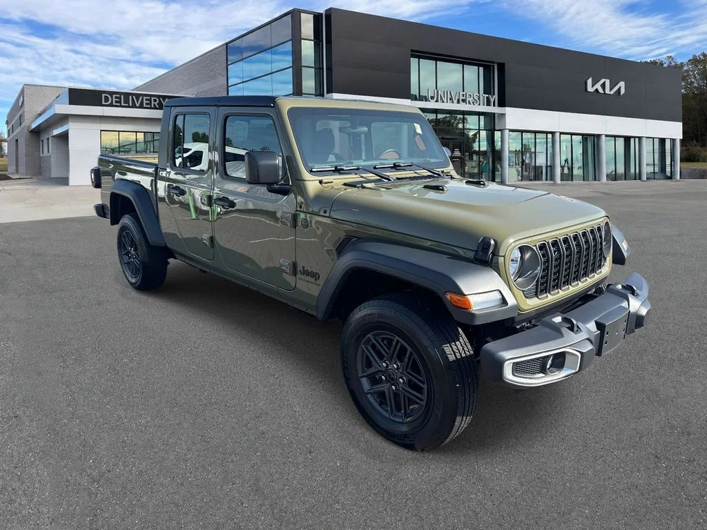 Used 2026 Green Jeep Sport image 1