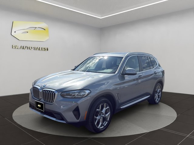 Used 2023 Skyscraper Gray Metallic BMW xDrive30i image 3