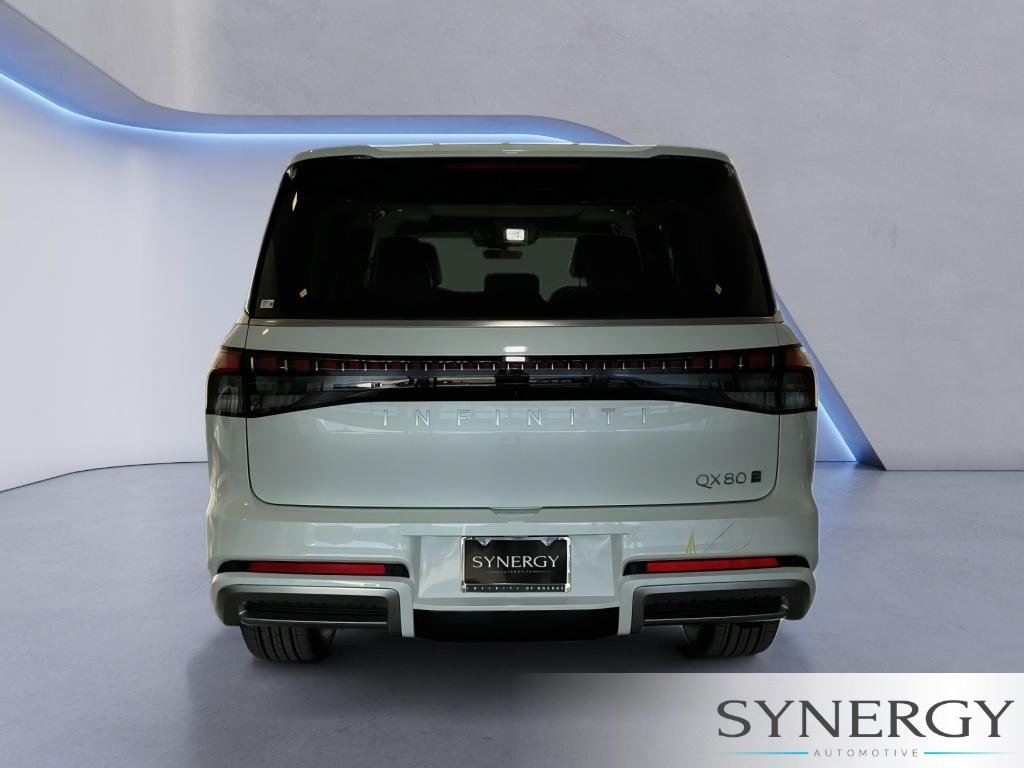 New 2027 RADIANT WHITE INFINITI Luxe 4WD image 5