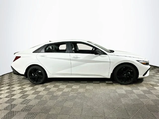 New 2026 White Hyundai SEL Sport image 2