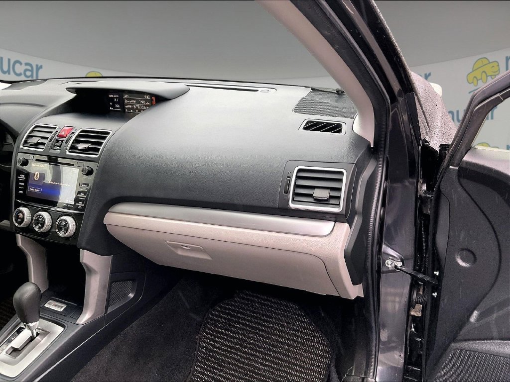 Used 2018 Gray Subaru 2.5i Premium image 13