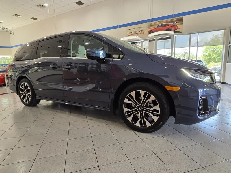 New 2026 Smoke Blue Pearl Honda ELITE AUTO image 3