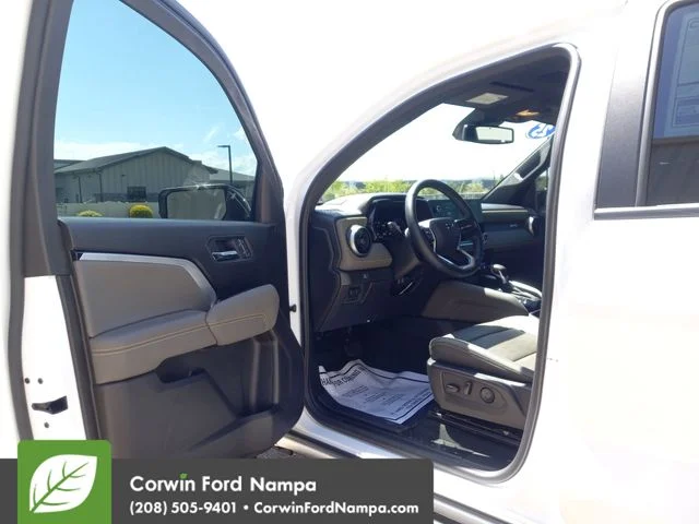 Used 2025 White Chevrolet ZR2 image 9