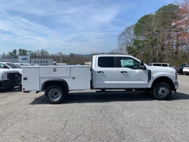 New 2026 White Ford F-350® XL image 10