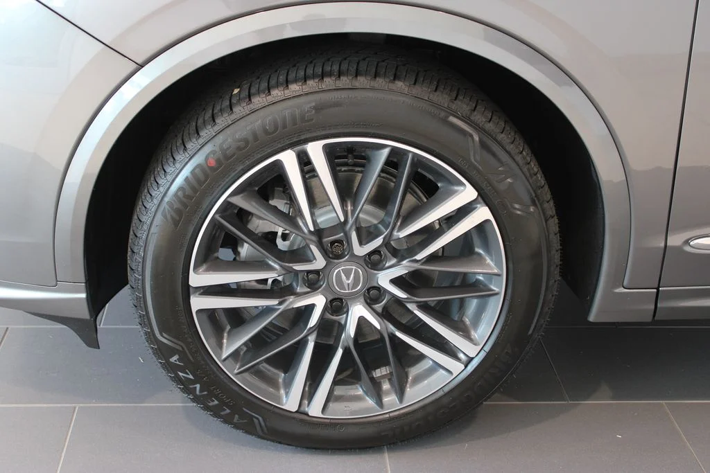 New 2026 Liquid Carbon Metallic Acura Advance Package image 28