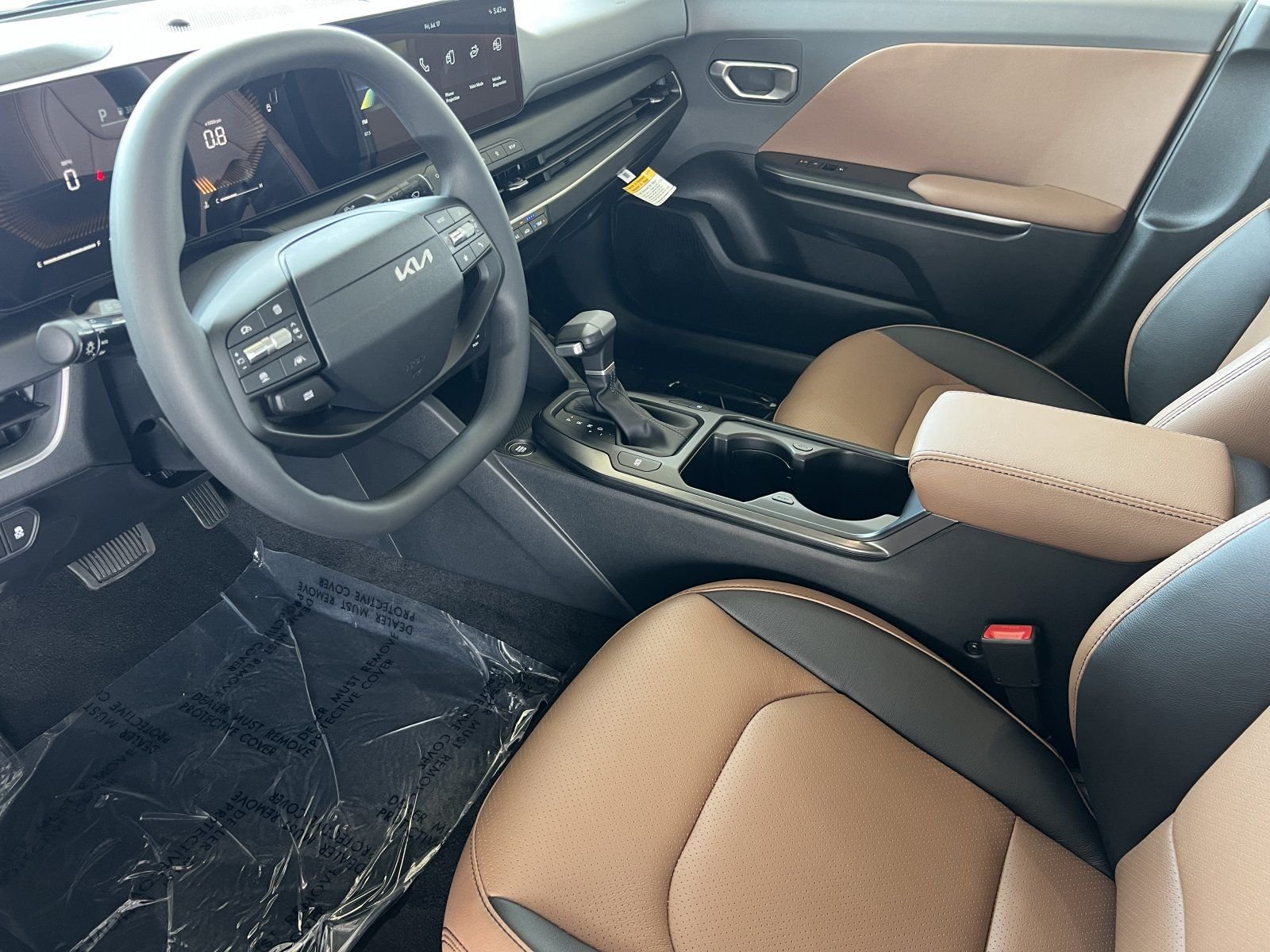 New 2026 Snow White Pearl Kia LXS image 9