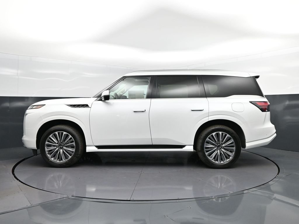 New 2026 RADIANT WHITE INFINITI Luxe 2WD image 4