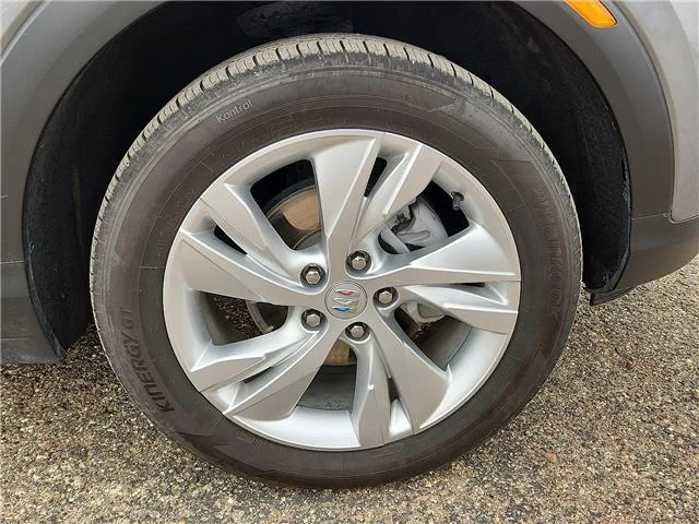 Used 2025 Gray Buick Preferred All-Wheel Drive image 7