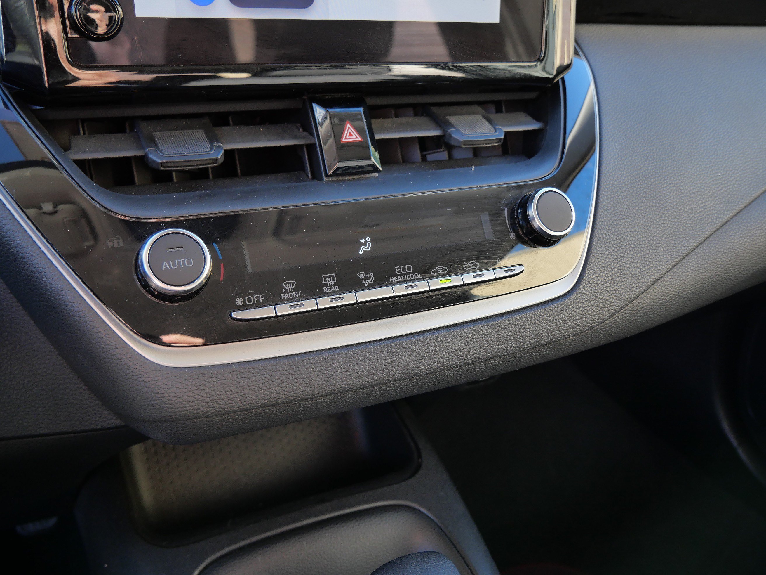 Certified Used 2024 Ice Cap Toyota LE image 24