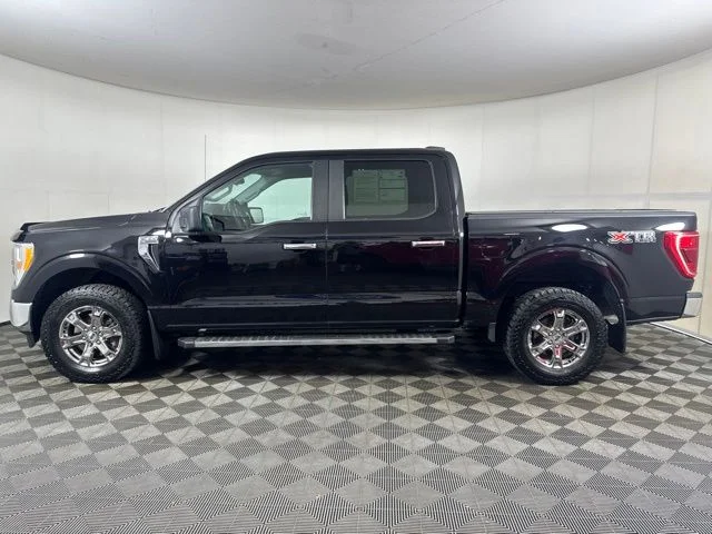 Certified Used 2021 Agate Black Metallic Ford XLT image 7