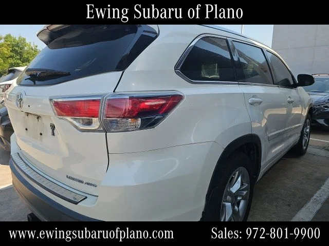 Used 2015 White Toyota Limited Platinum V6 image 3