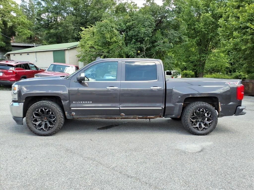 Used 2016 Gray Chevrolet LTZ image 4