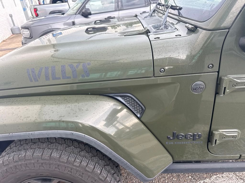 Used 2022 Green Jeep Willys image 8