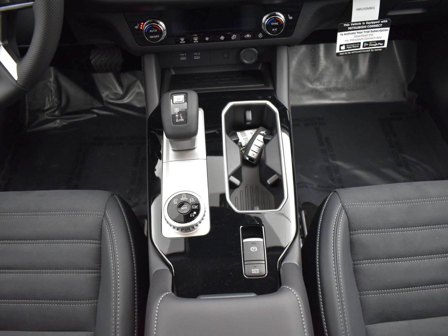 New 2026 Labrador Black Pearl Mitsubishi SE 1.5T 2WD image 17