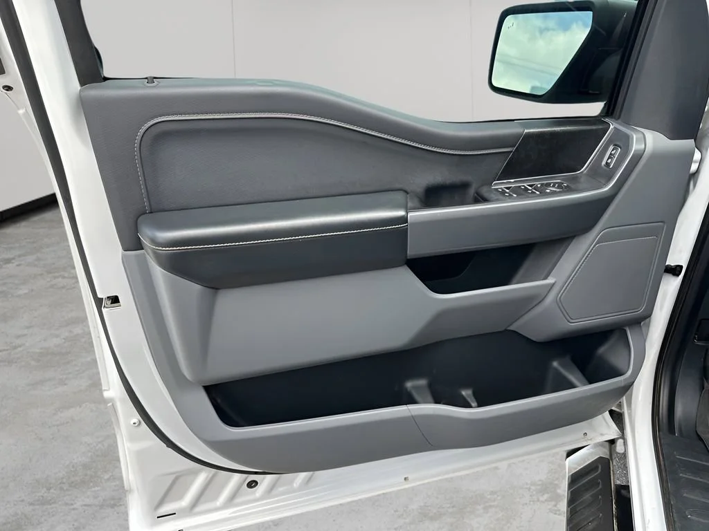 Used 2022 White Ford XLT image 27