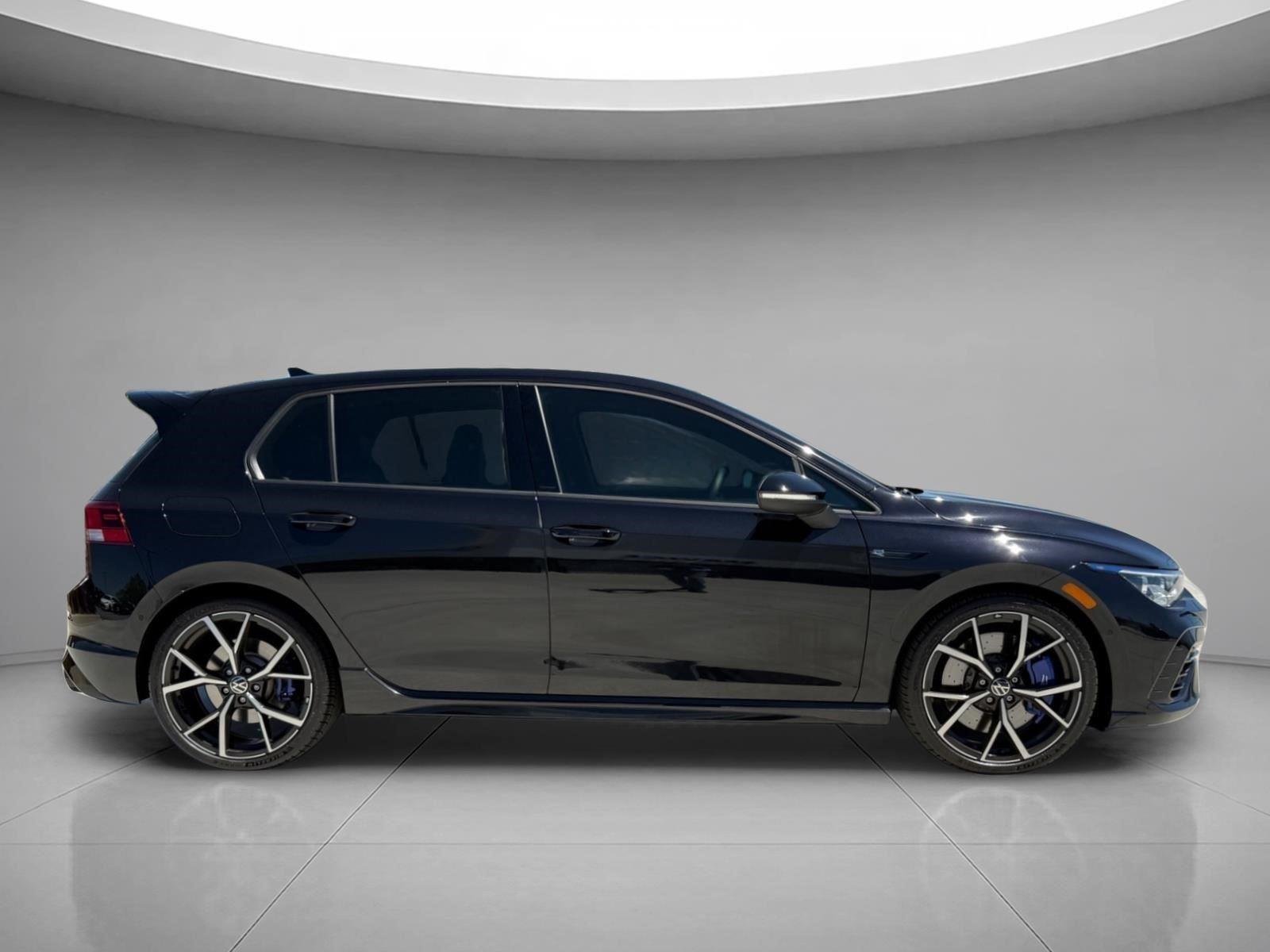 Used 2024 Deep Black Pearl Volkswagen 4Motion image 12