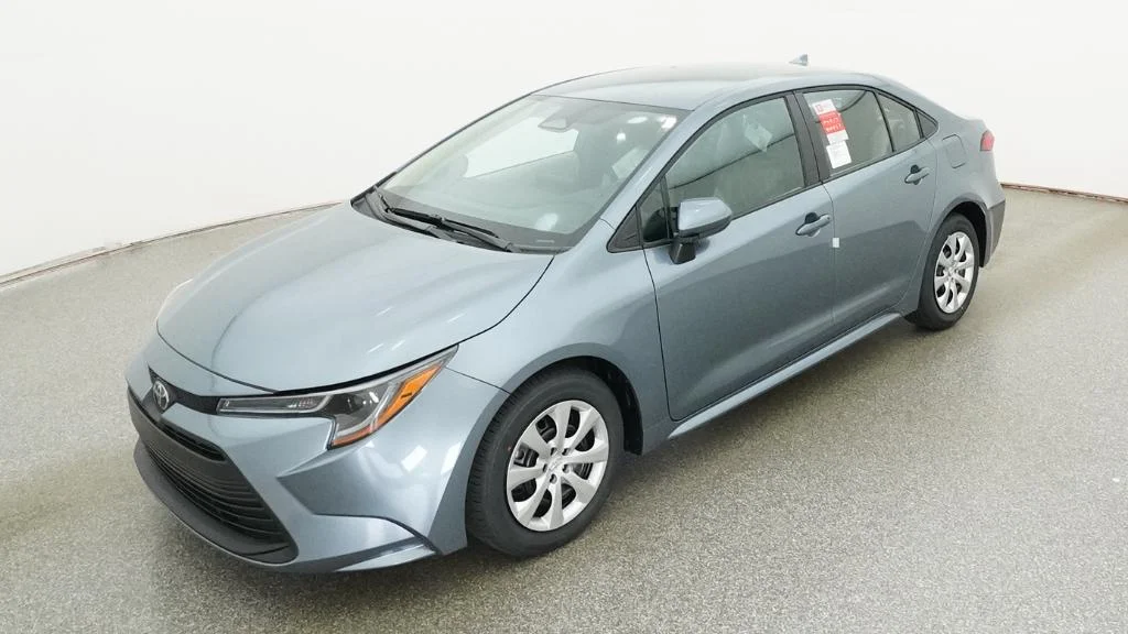 2026 Toyota Corolla LE CVT's photo