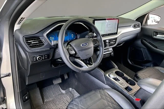 Used 2023 Silver Ford Platinum image 14