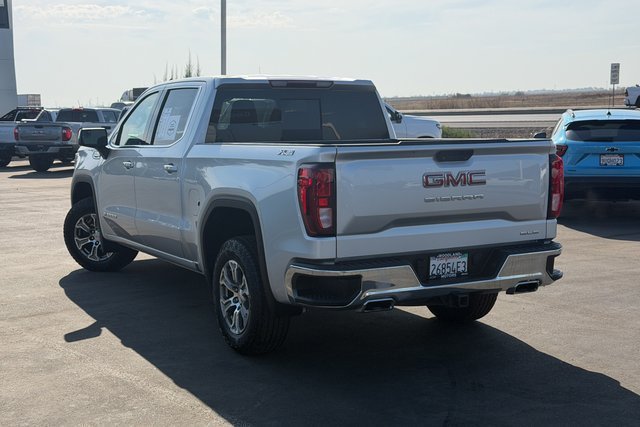 Used 2021 QUICKSILVER METALLIC GMC SLE image 11