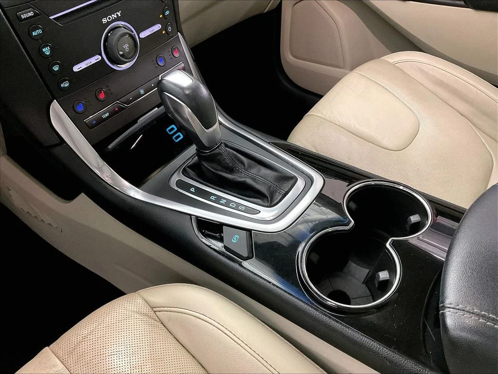 Used 2016 White Ford Titanium image 19