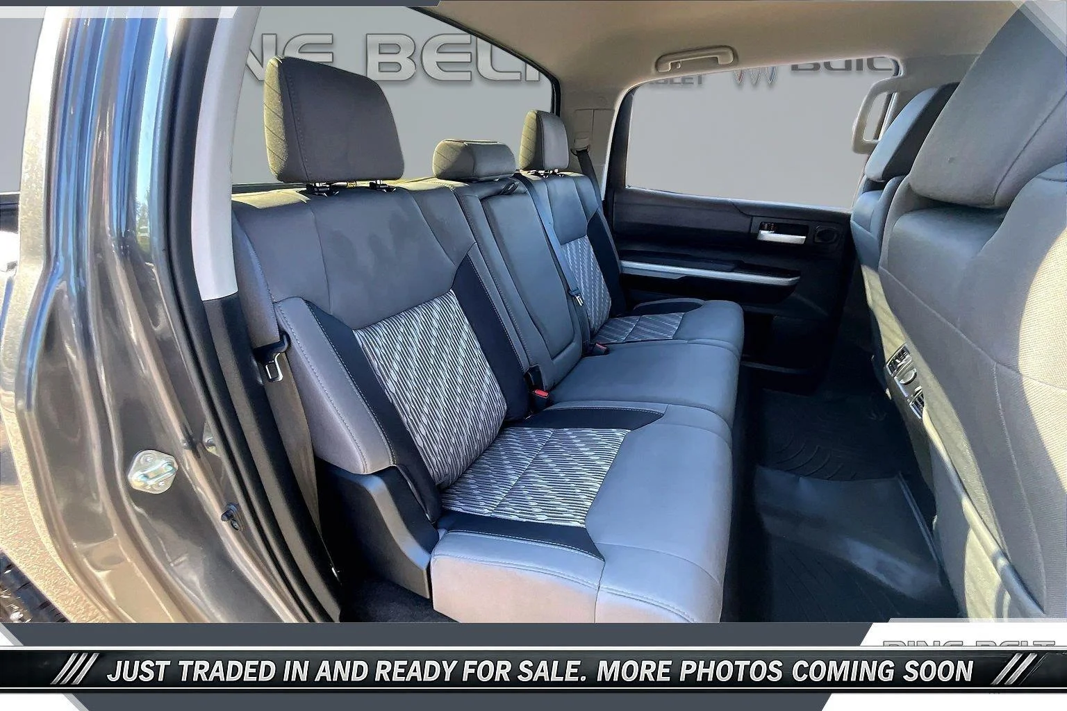 Used 2018 Magnetic Gray Metallic Toyota SR5 image 21