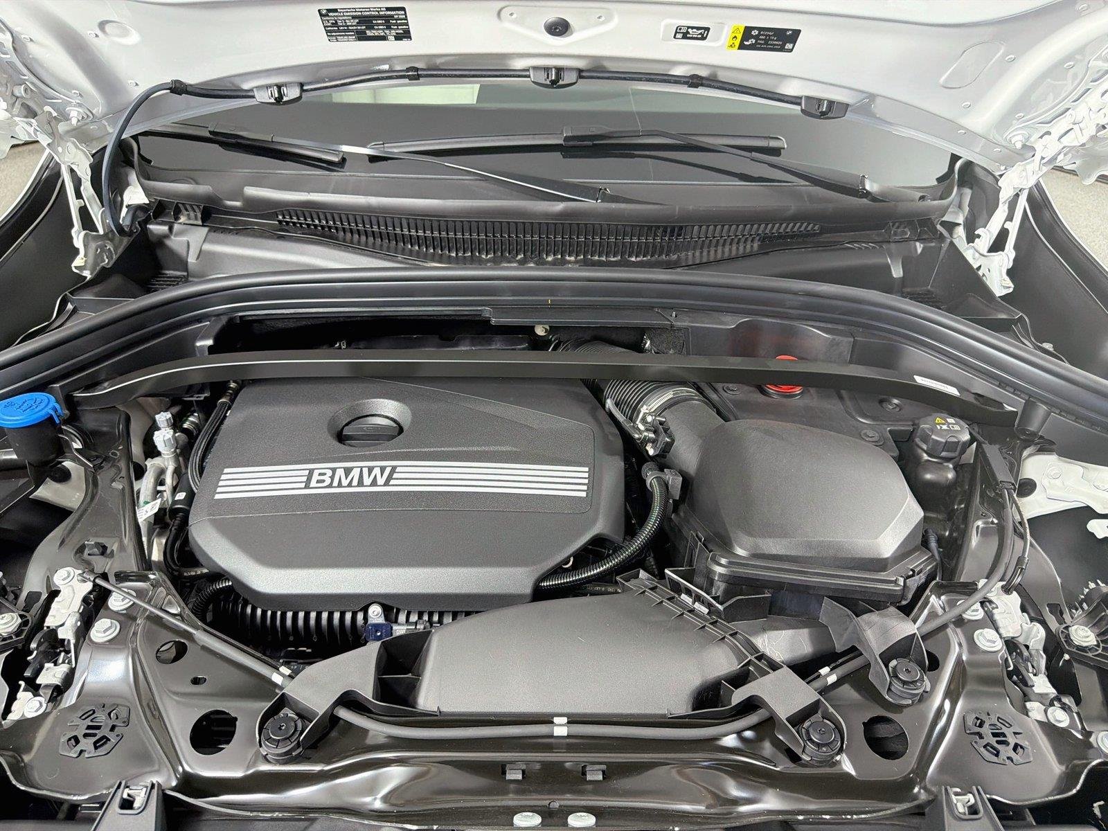 New 2026 Alpine White BMW xDrive28i image 30