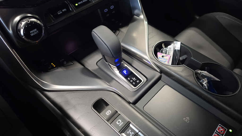 New 2026 Atomic Silver Lexus LX 700h LUXURY image 28