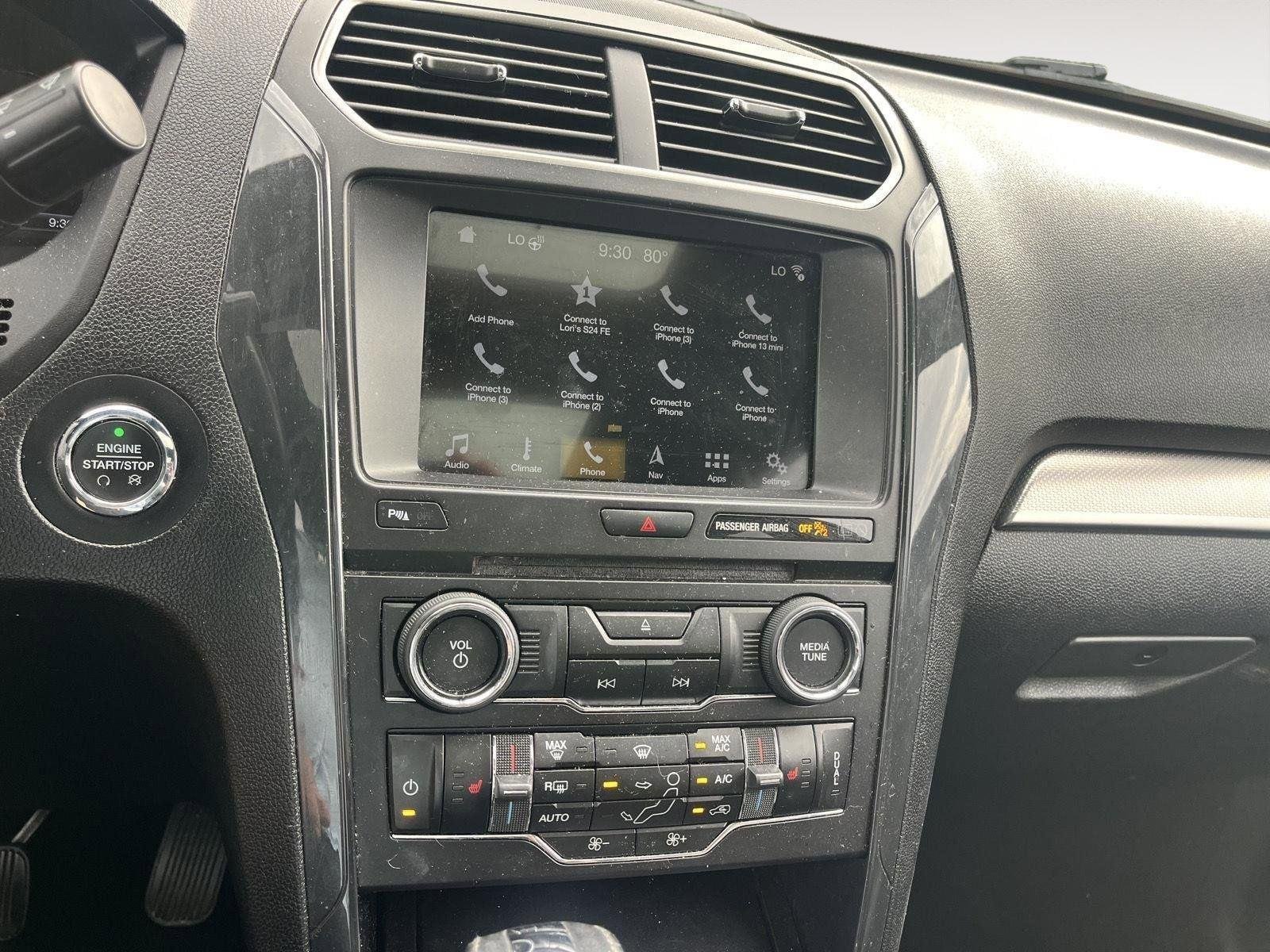 Used 2018 Blue Ford XLT image 49