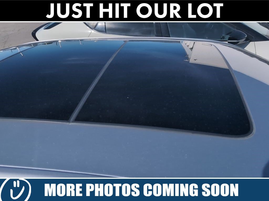 Used 2015 Billet Silver Metallic Clearcoat Chrysler C image 4