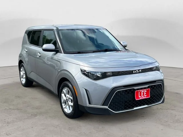 Used 2024 Steel Gray Kia LX image 7
