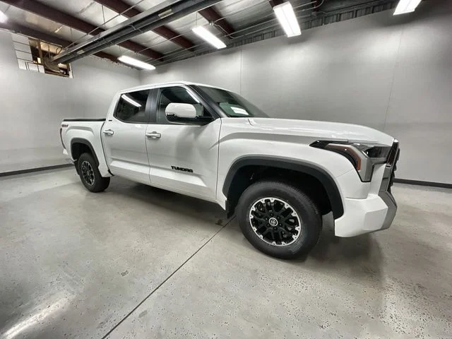 2024 Toyota Tundra SR5 - Photo 9