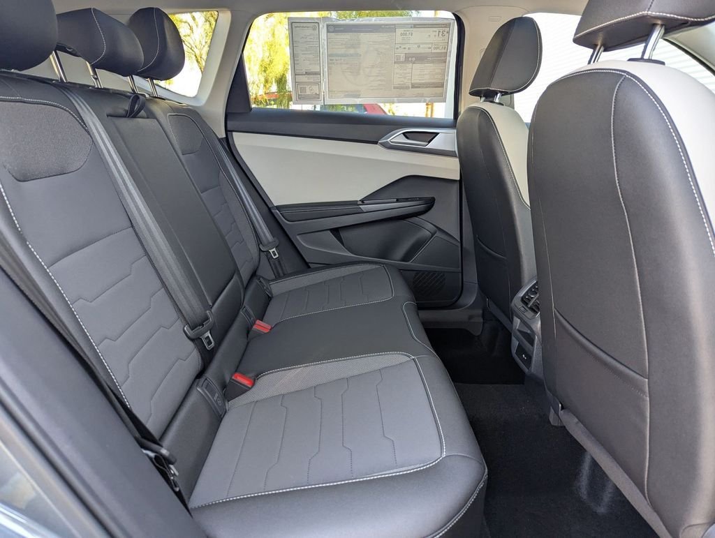 2025 Volkswagen Taos SE - Photo 20
