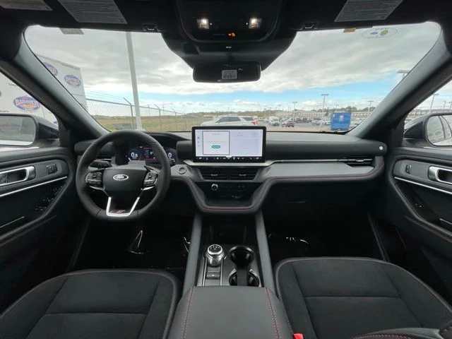2026 Ford Explorer ST - Photo 11