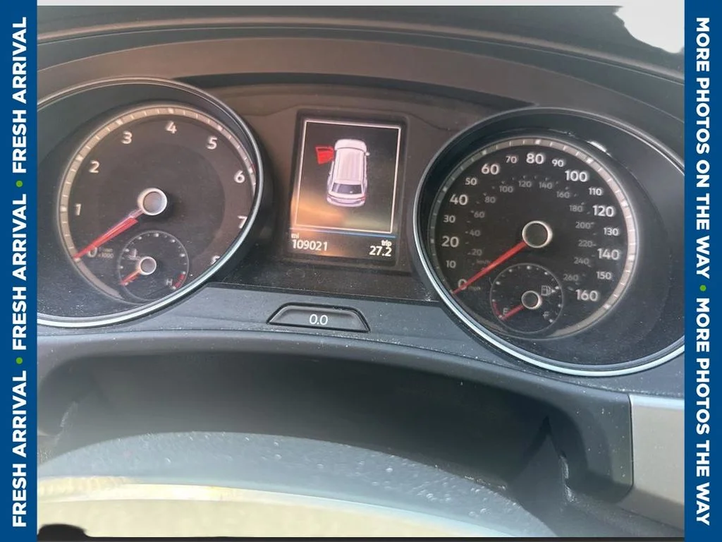 Used 2019  Volkswagen 2.0T SE w/Technology image 1
