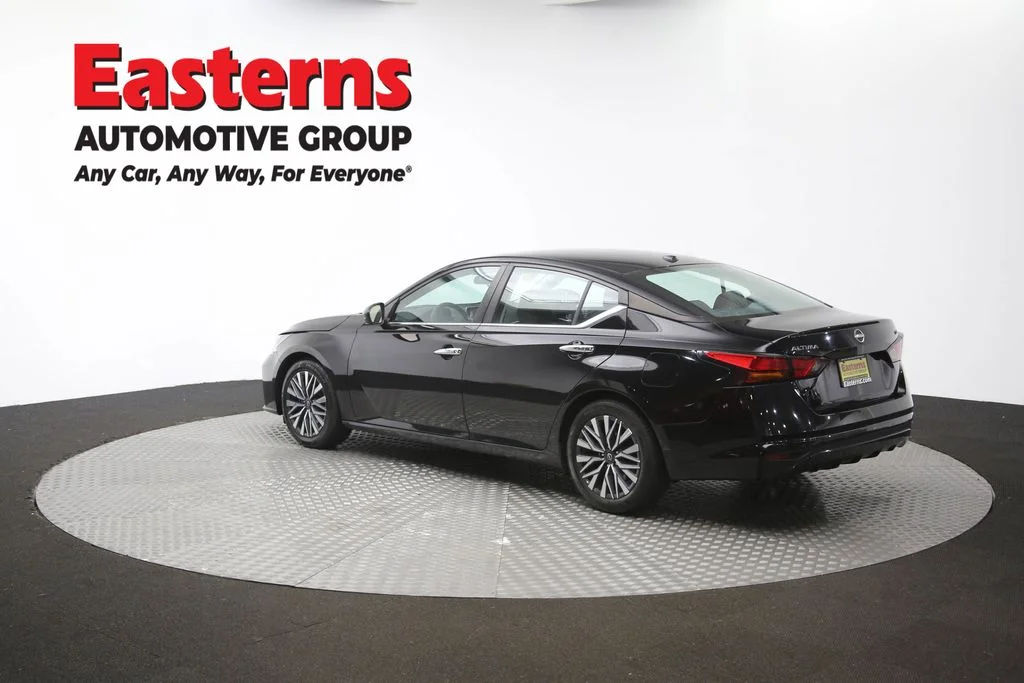 Used 2024 Black Nissan 2.5 SV image 63