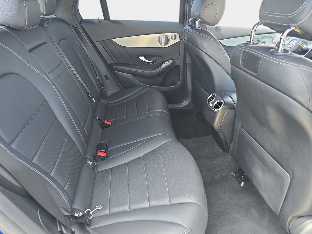 Used 2019 Red Mercedes-Benz GLC 300 Coupe image 13