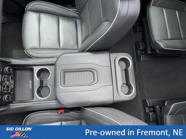 Used 2022 Iridescent Pearl Tricoat Chevrolet Premier image 6