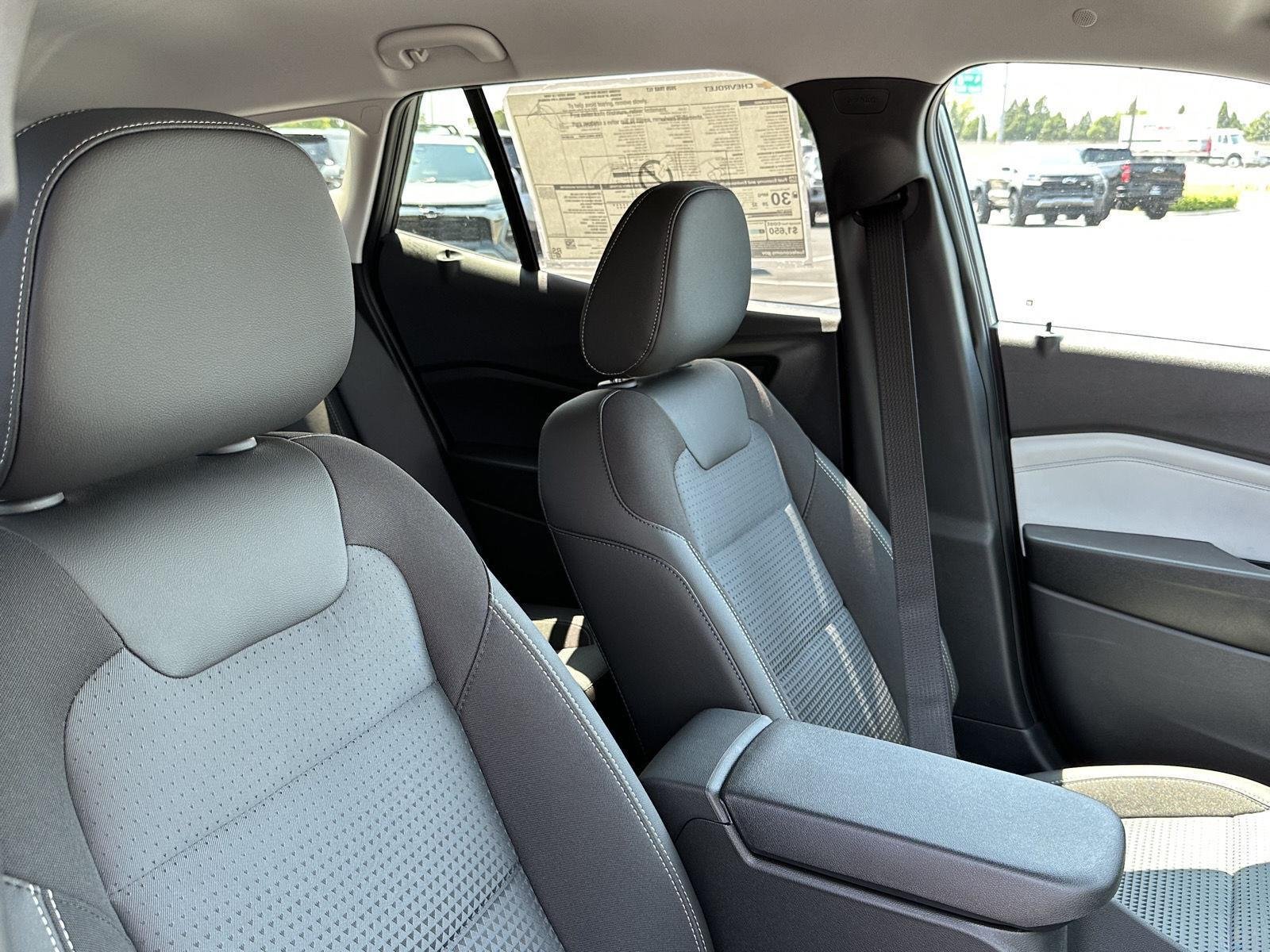 2026 Chevrolet Trax LT - Photo 38