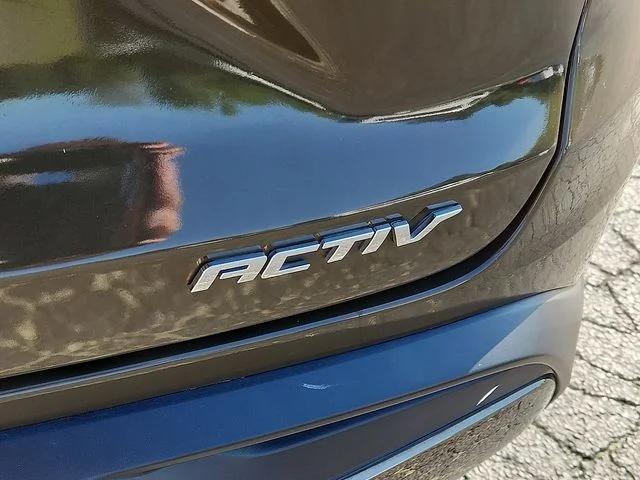 Used 2024 Brown Chevrolet ACTIV image 30