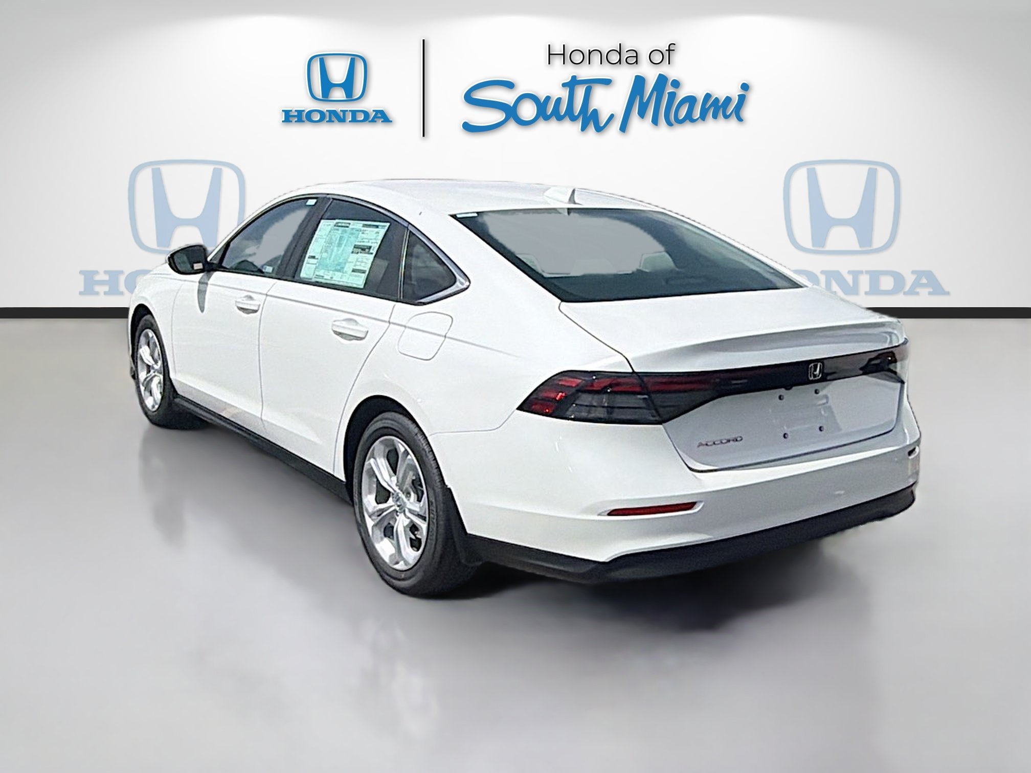 New 2026 Platinum White Pearl Honda LX image 5