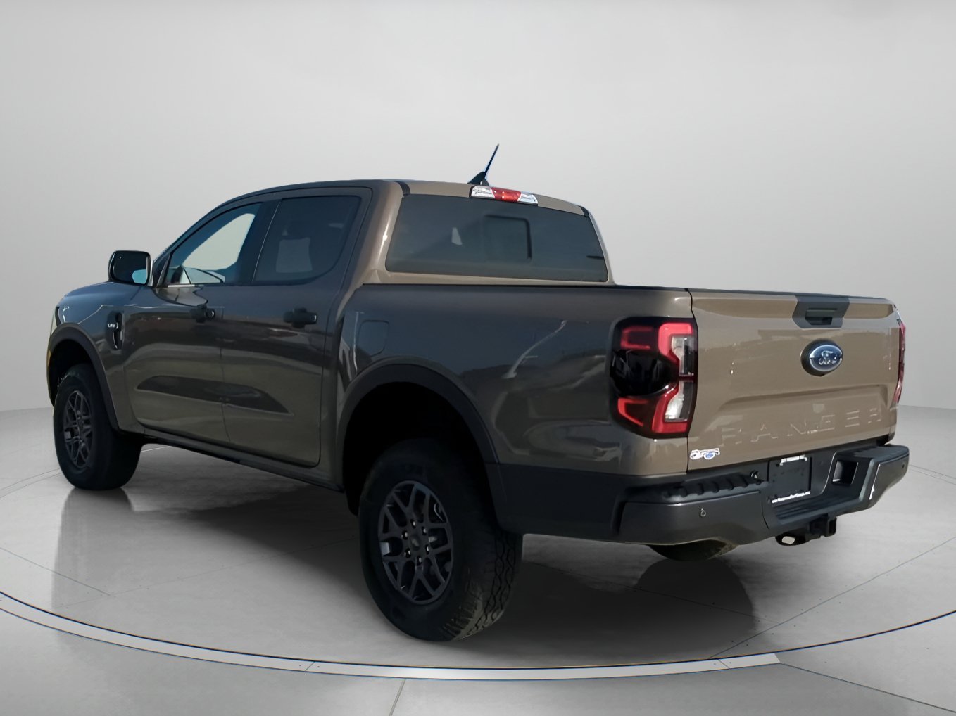New 2026 Marsh Gray Ford XLT image 18