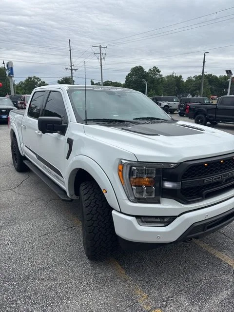 Used 2023 White Ford XLT image 1